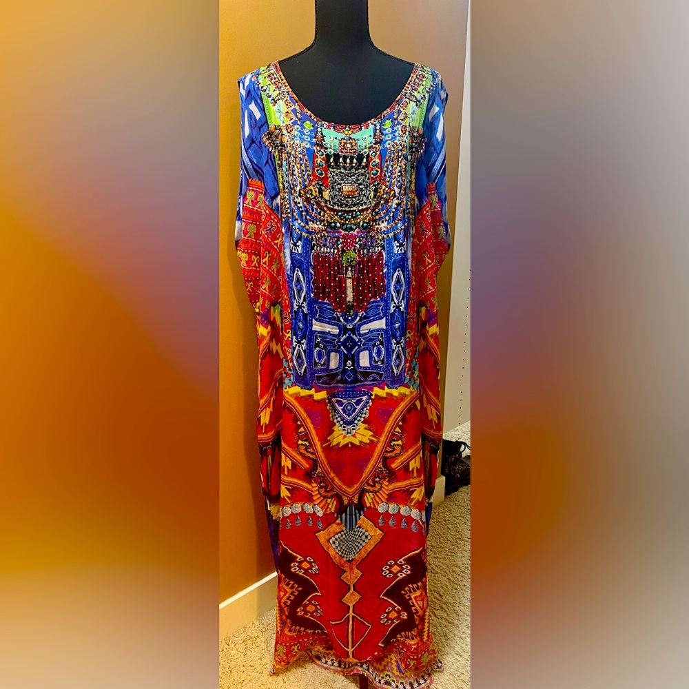 Stunning CAMILLA full length with lots of color